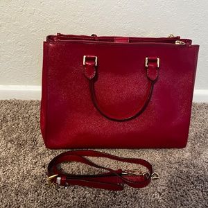 Michael kors hand bag., with shoulder strap